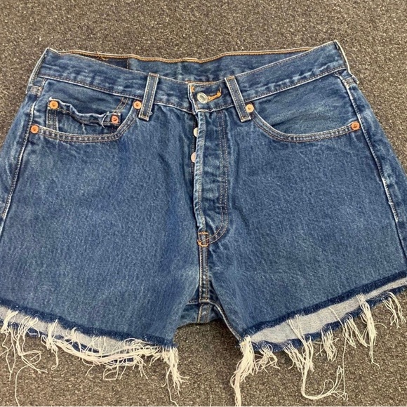 Vintage 501XX Levi’s shorts size 32 - Picture 2 of 3